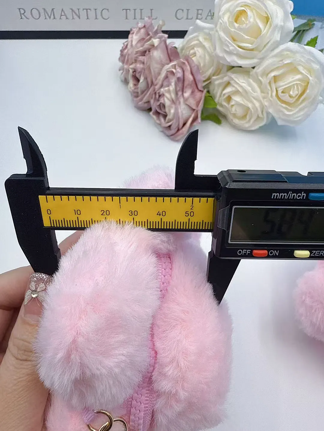 New crying baby earphone bag, vinyl face plush keychain, Southeast cross-border pendant, doll tide play series pendant batch