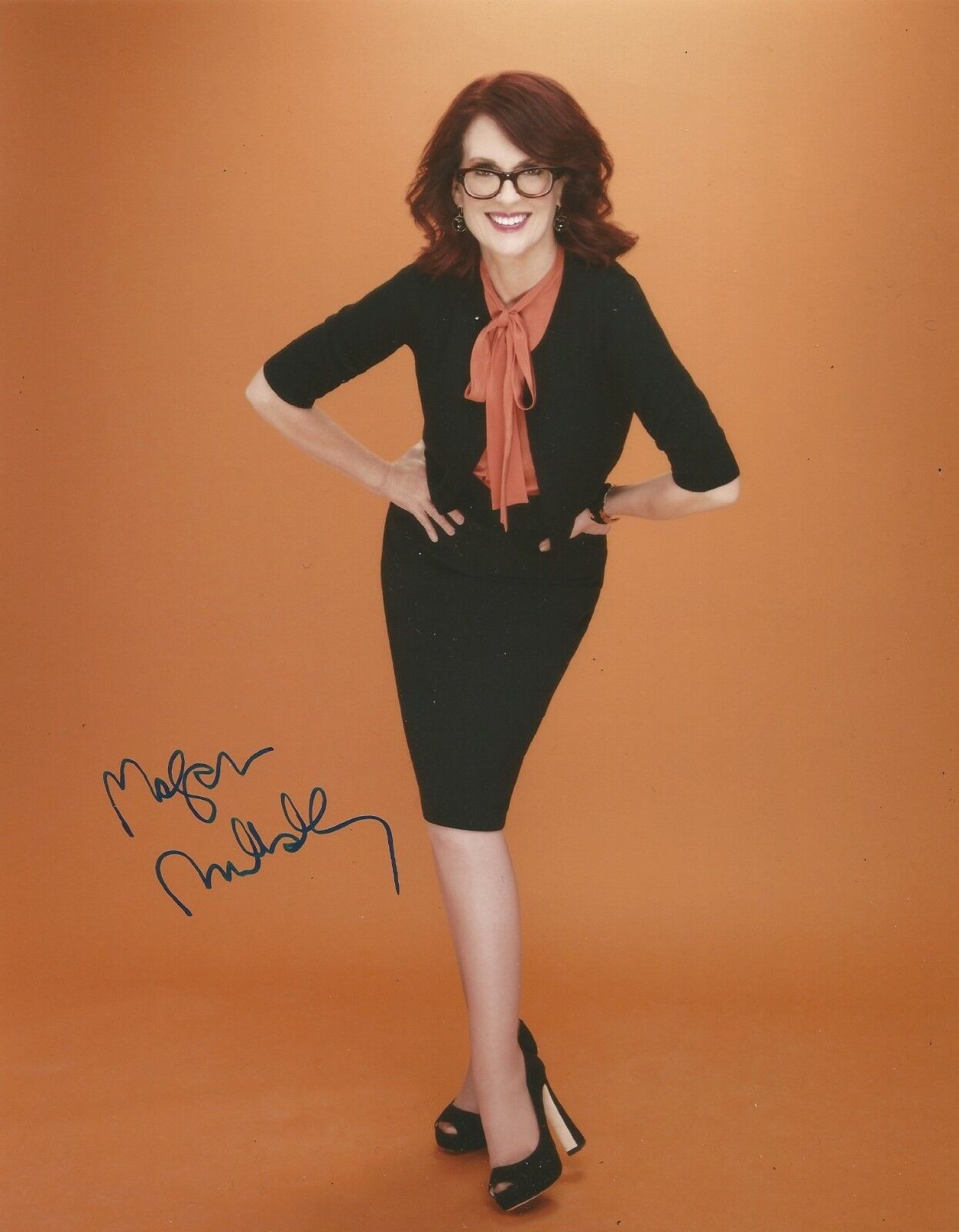 Megan Mullally Signed Will And Grace 10x8 Photo Poster painting AFTAL