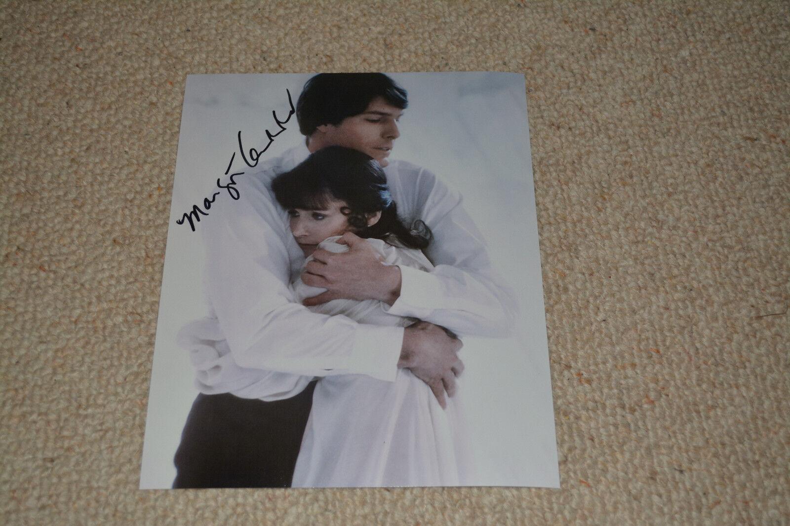 MARGOT KIDDER signed autograph In Person 8x10 20x25 cm SUPERMAN Lois Lane