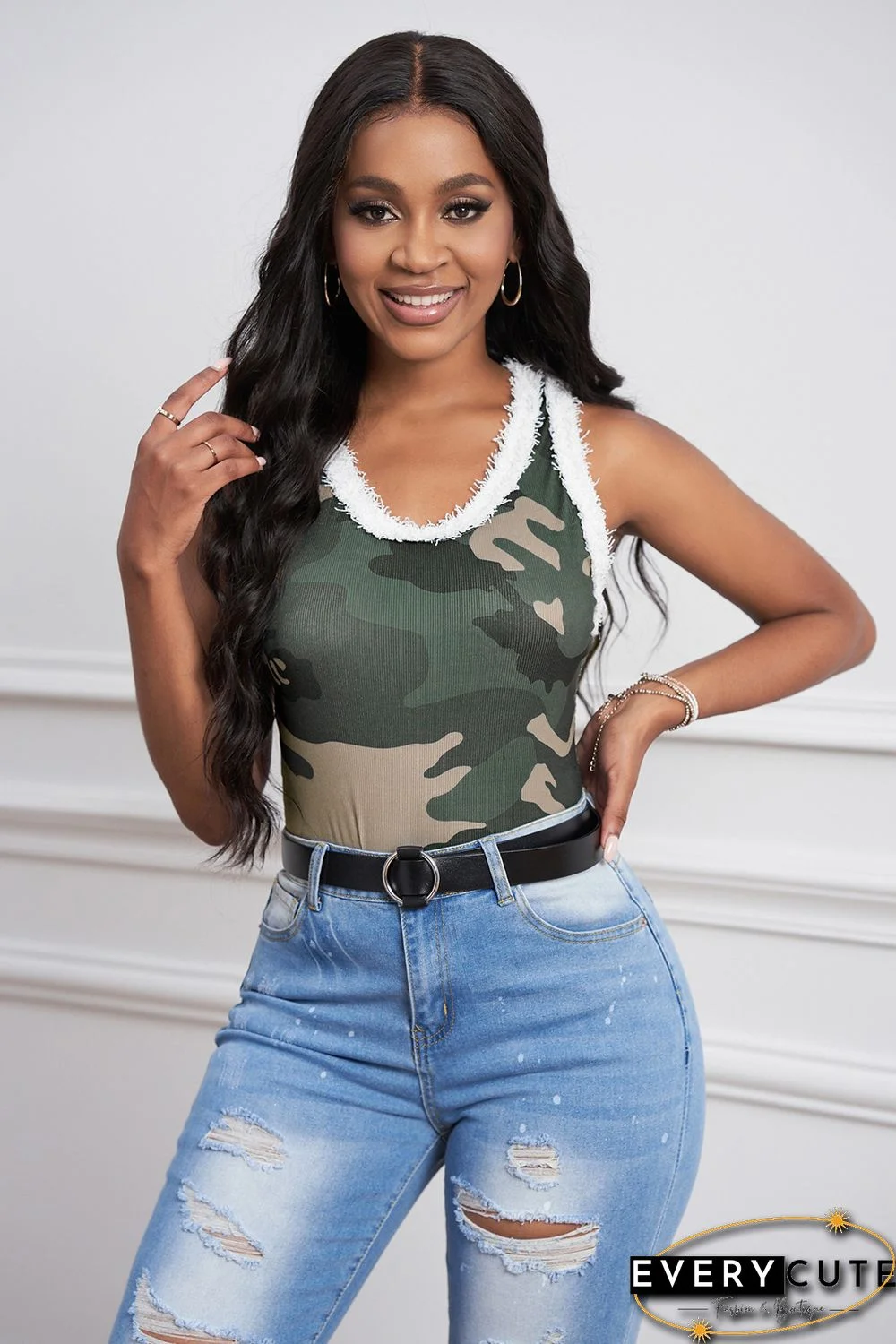 Green Scoop Neck Sleeveless Camo Print Skinny Tank Top