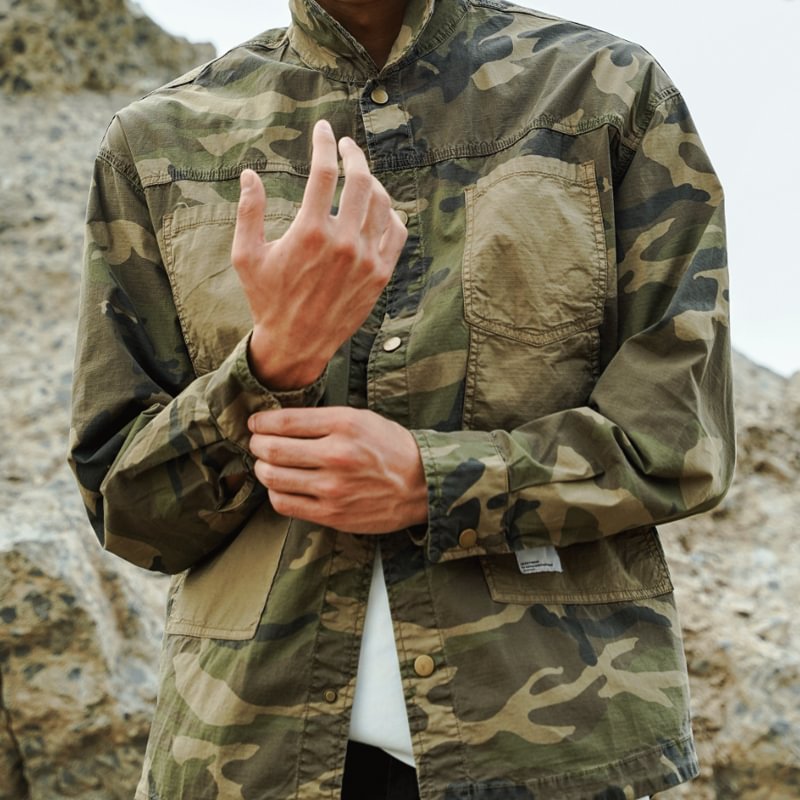 Military Style Outdoor Multi-pocket Camouflage Paneled Shirt