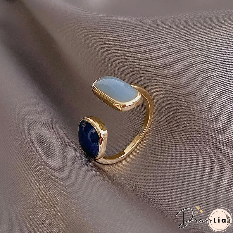 Elegant Women With Geometric Dripping Rings