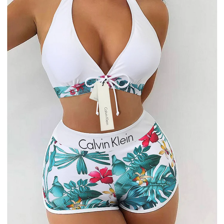 Damskie stroje kąpielowe z grafiką Calvin Klein&reg; będą dostępne latem 2025 roku.