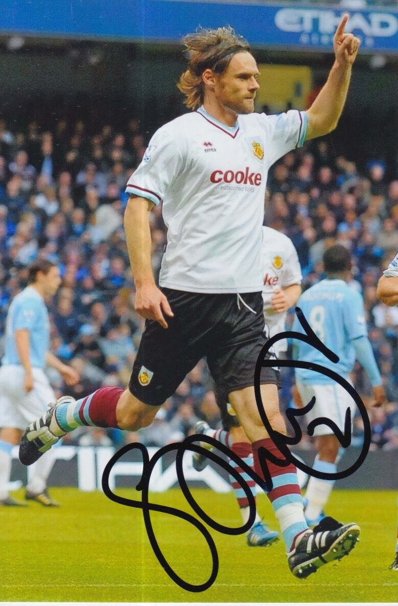 BURNLEY HAND SIGNED GRAHAM ALEXANDER 6X4 Photo Poster painting.