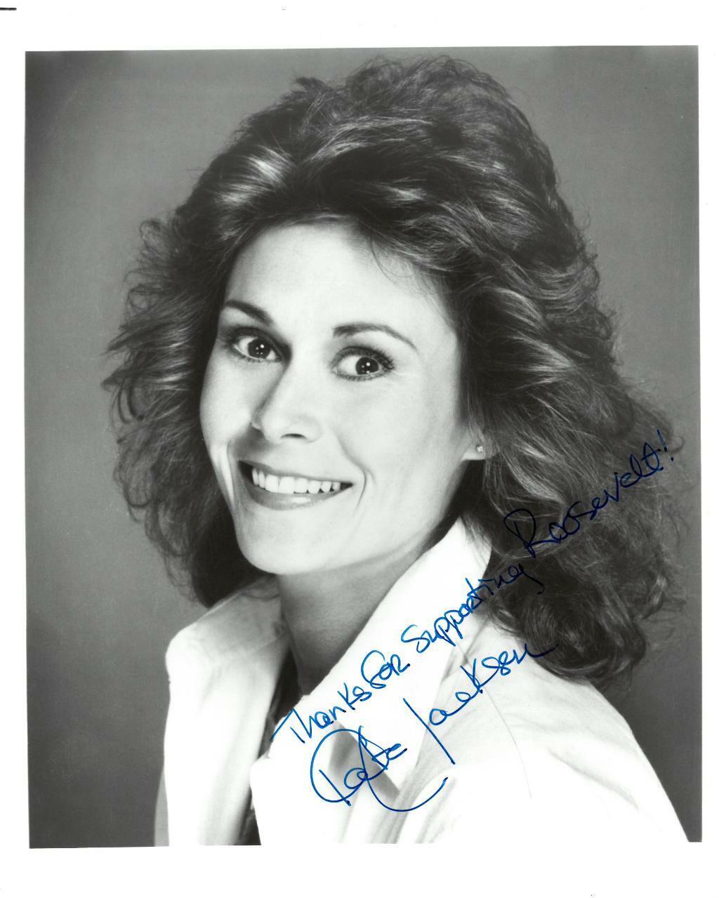 Kate Jackson Signed Authentic Autographed 8x10 B/W Photo Poster painting BECKETT #BB27874