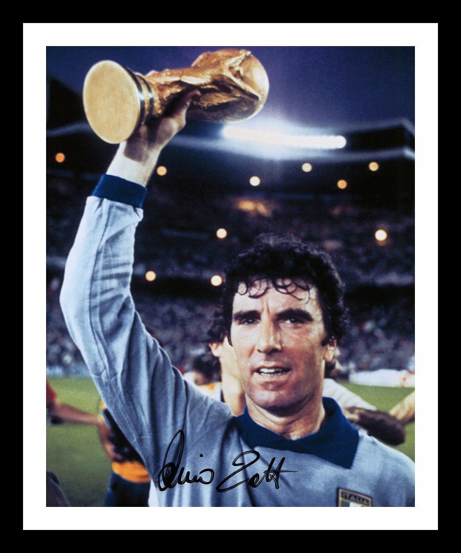 Dino Zoff - Italy - 1982 World Cup Autographed Signed & Framed Photo Poster painting 1