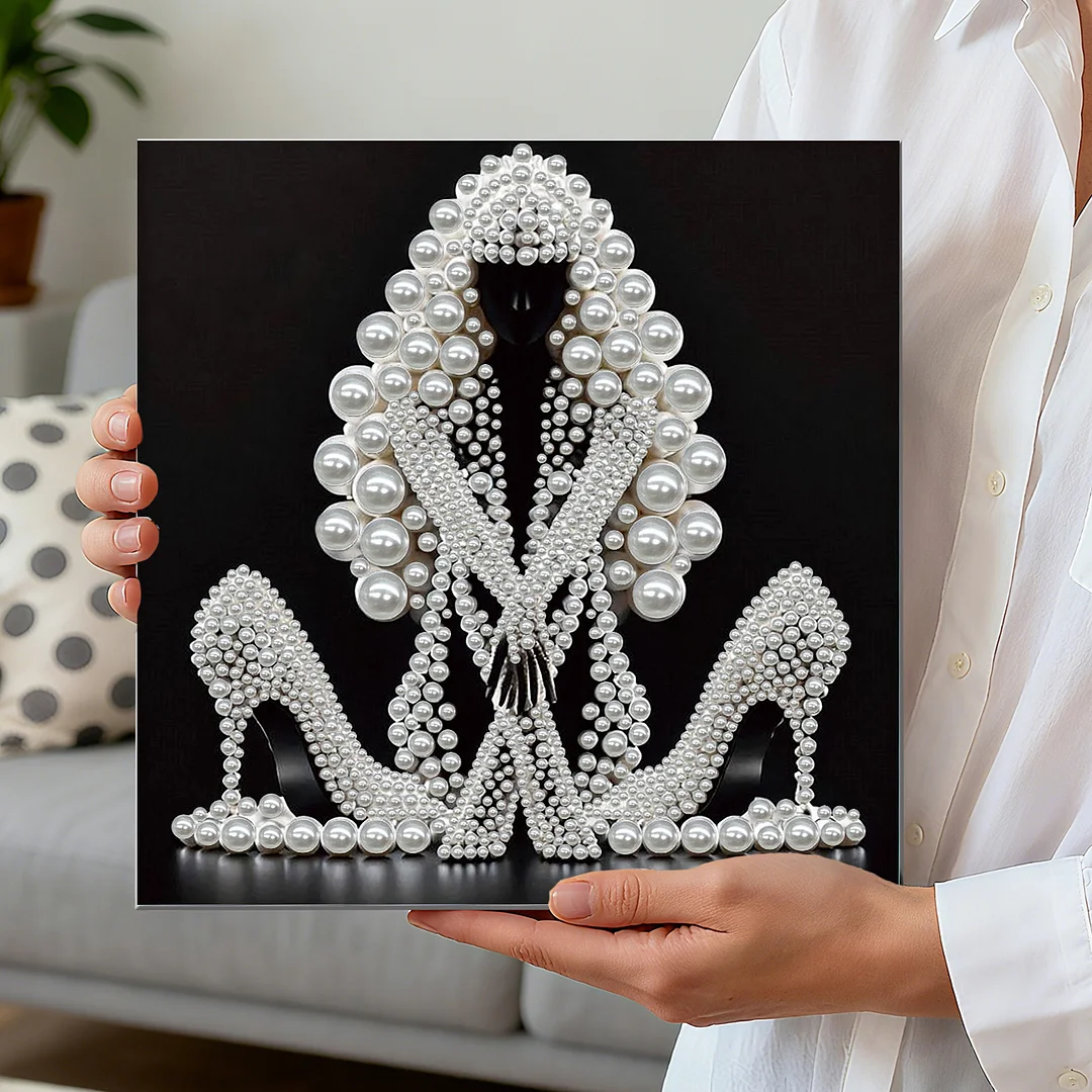 Elegant Lady - DIY Pearl Diamond Art Kit With Frame 30*30cm