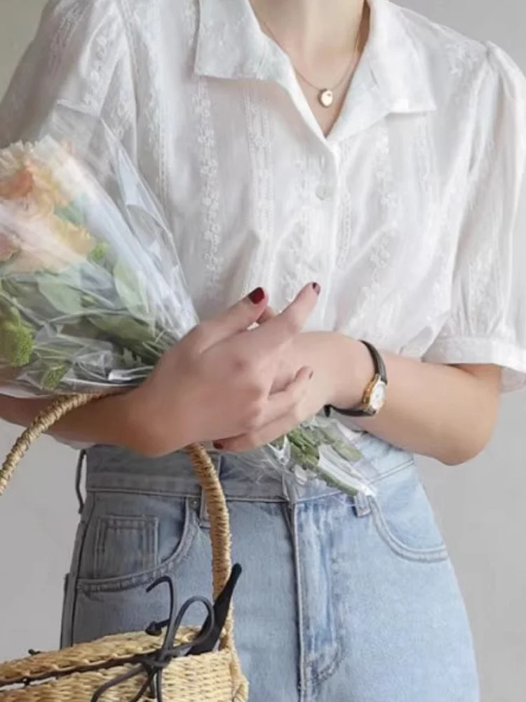 Floral Embroidered Puff Sleeve Shirt
