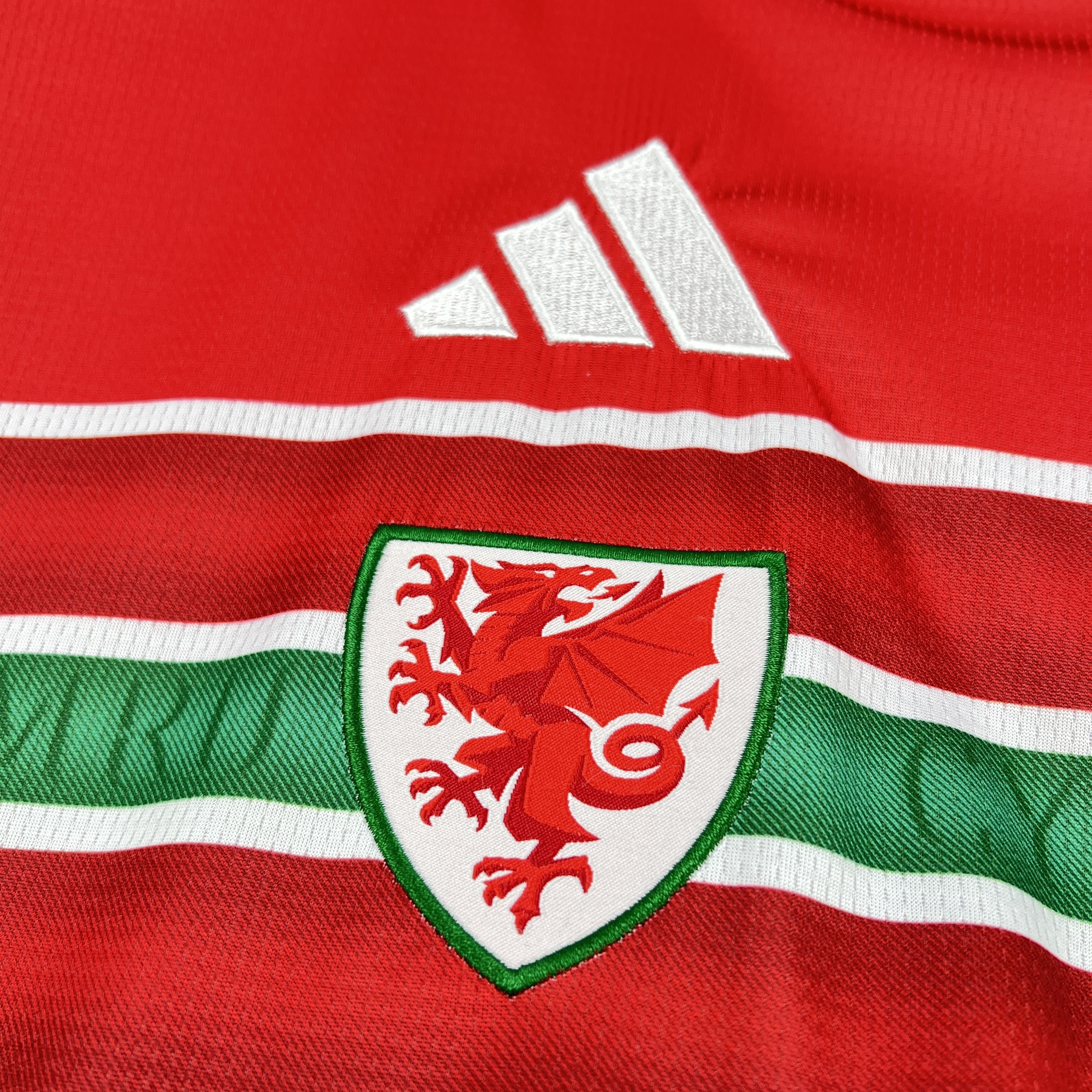 2026 Wales Home Footaball Shirt Thai Quality  