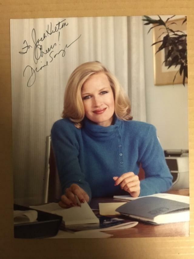 Diane Sawyer Boldly Signed 8 x 10 Photo Poster painting with COA