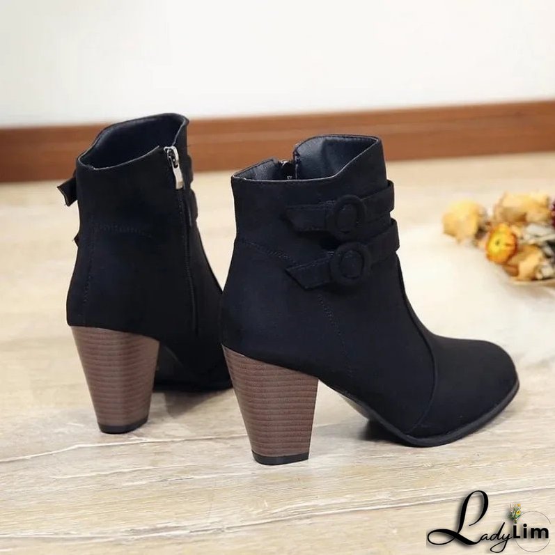 Modern and Fashionable winter Boots