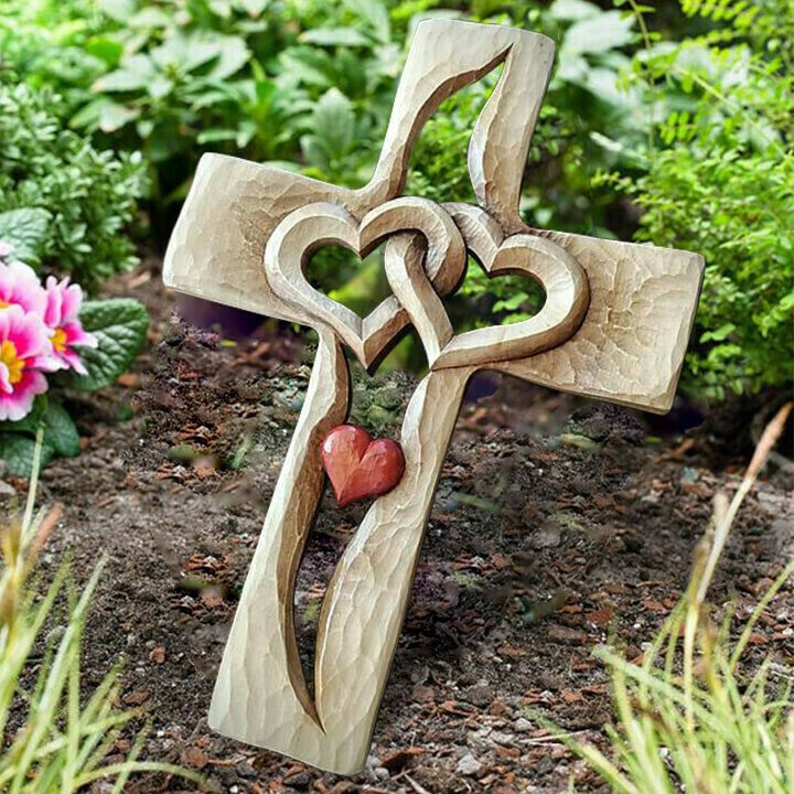 💞Carved Wooden Cross - Intertwined Hearts - vzzhome