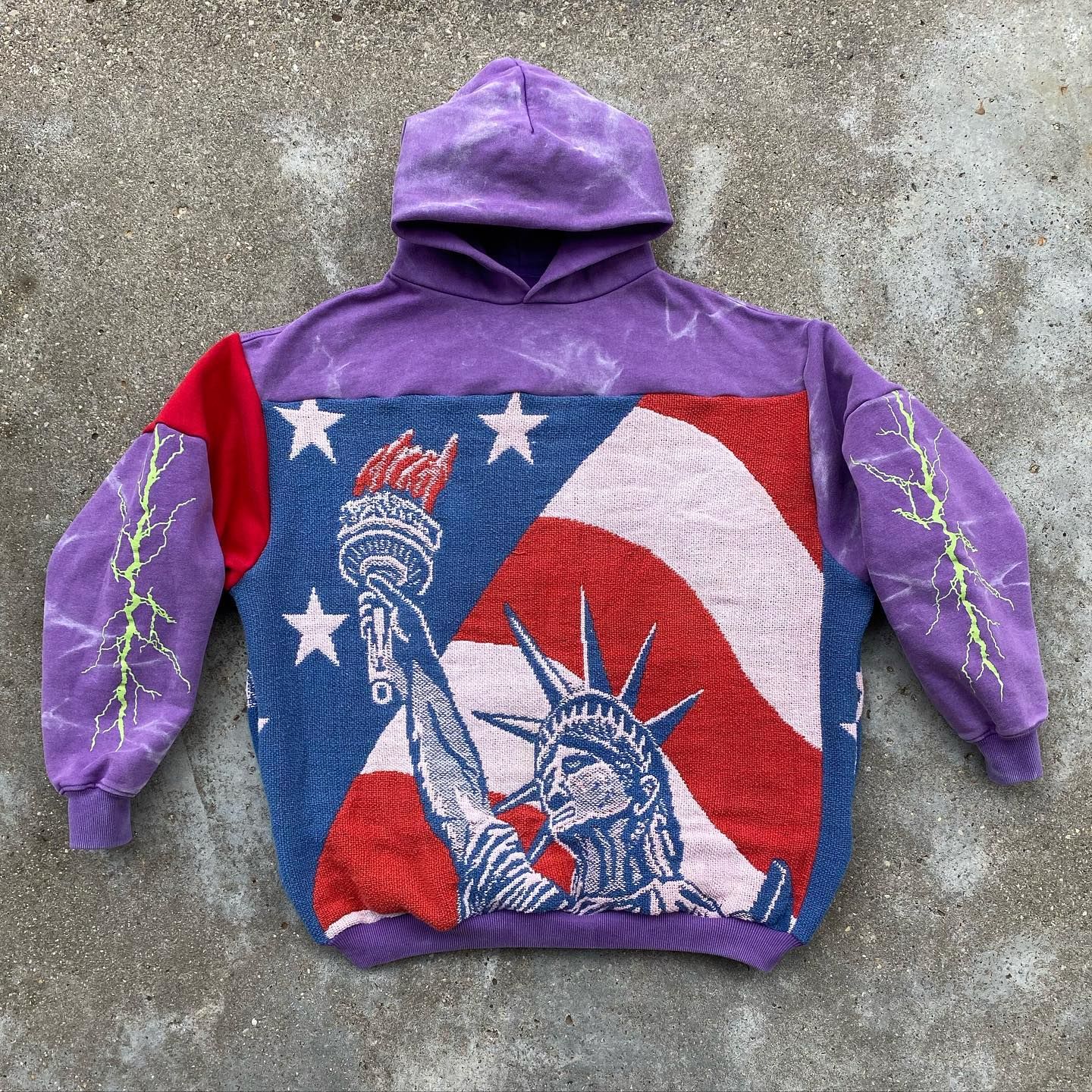 Trendy Vintage Statue of Liberty Print Tapestry Knit Hooded Sweater