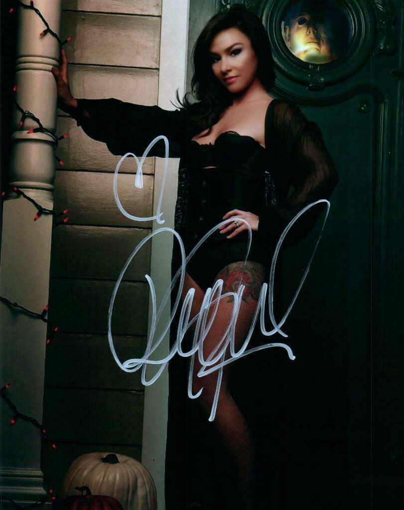 Danielle Harris Autographed Signed 8x10 Photo Poster painting ( Halloween ) REPRINT