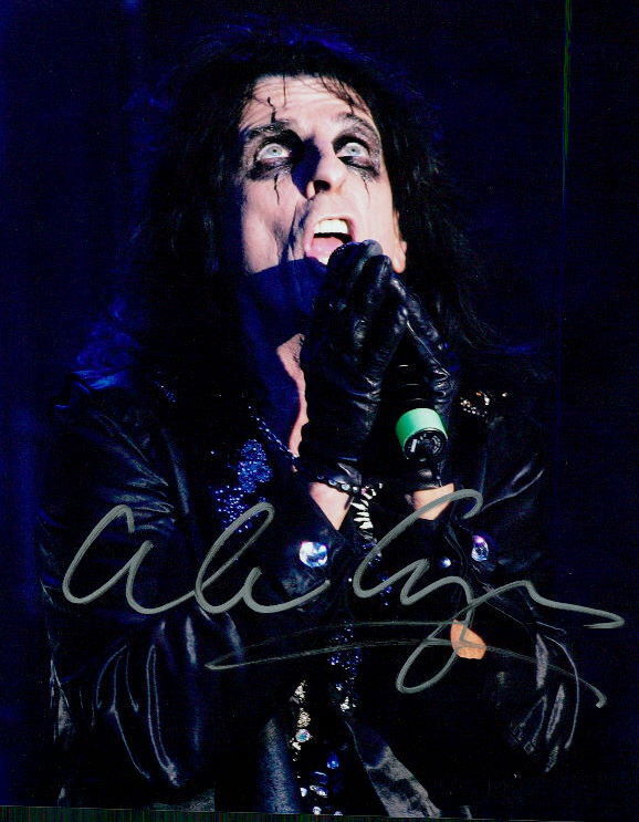 Alice Cooper signed 8x10 Photo Poster painting In-person