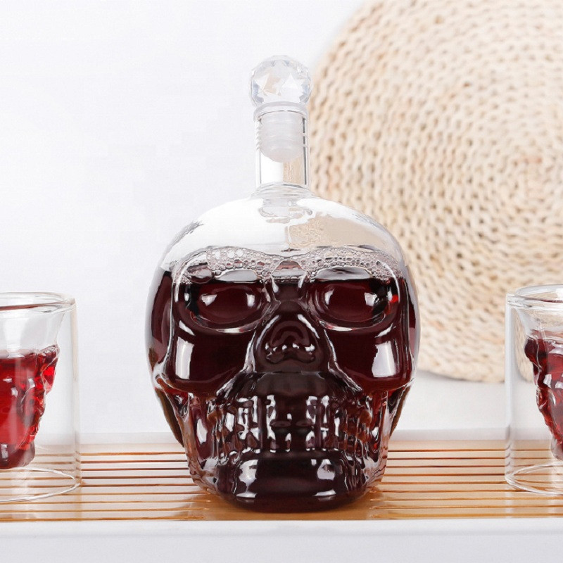 Tegooe Crystal Skull Head Decanter and Shot Glass Set Novelty Whiskey