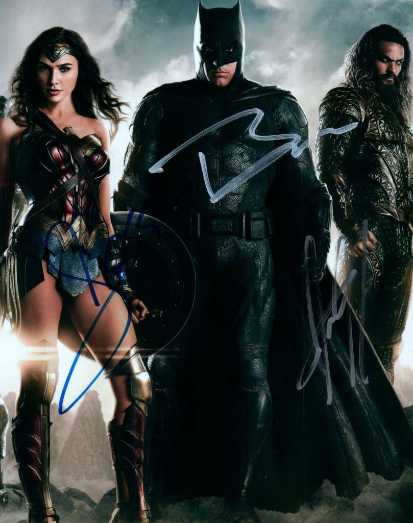 Ben Affleck Gadot Momoa signed 8x10 Picture autographed Photo Poster painting Nice Photo Poster painting + COA