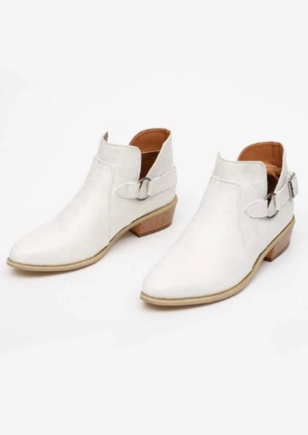 Solid Color Pointed Toe Buckle Embellished Boots