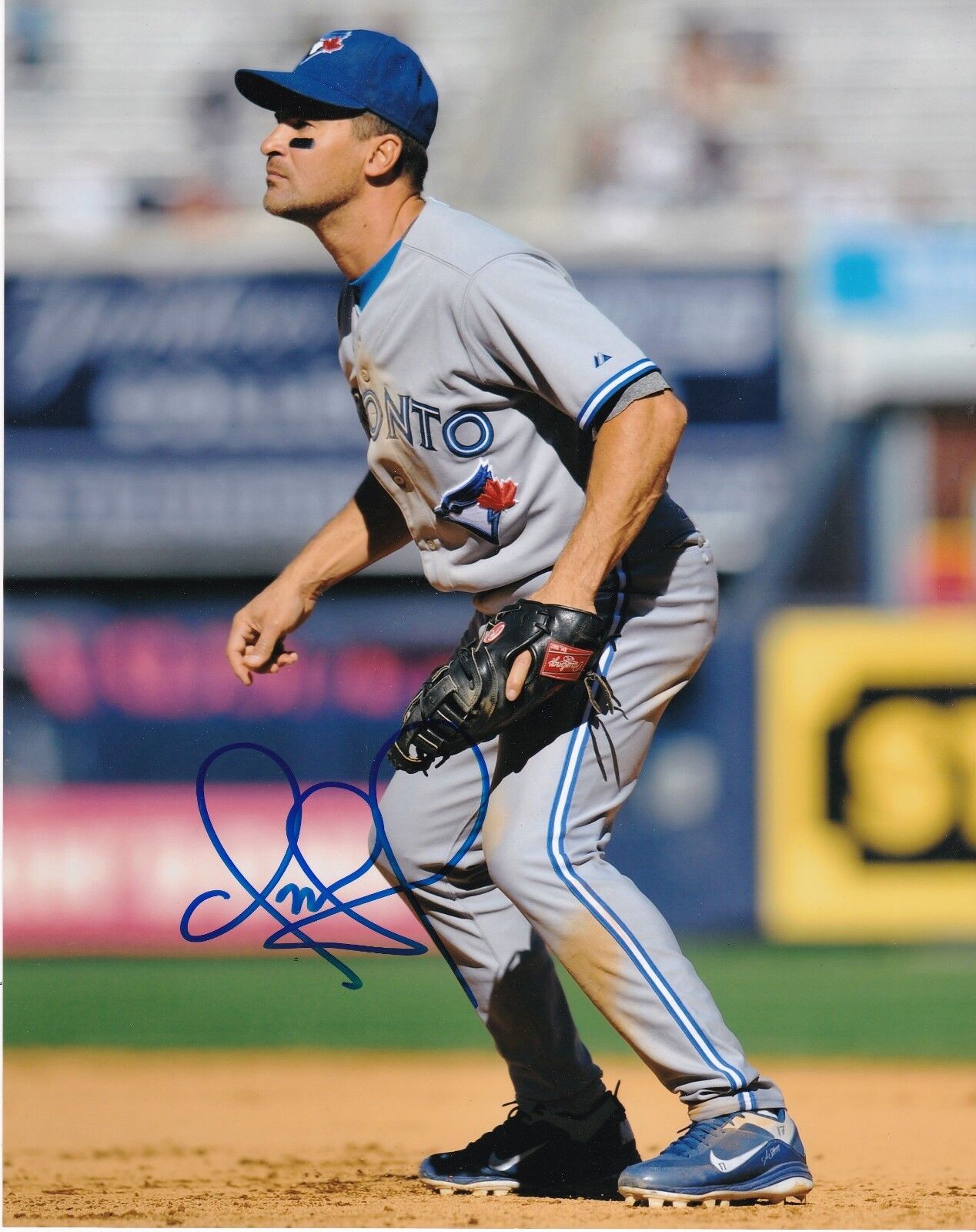 OMAR VIZQUEL TORONTO BLUE JAYS ACTION SIGNED 8x10