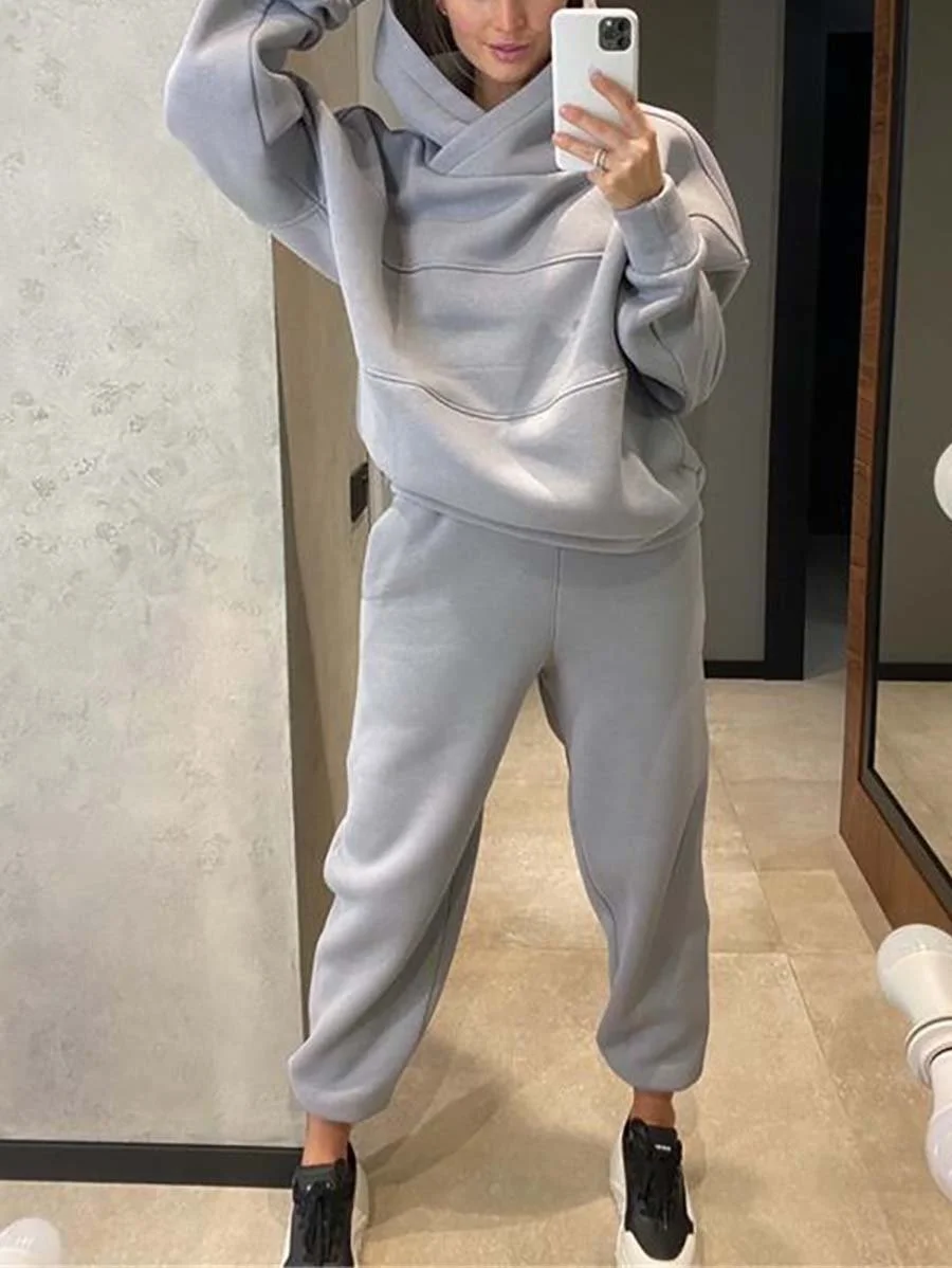 Casual hoodie and sweatpants set