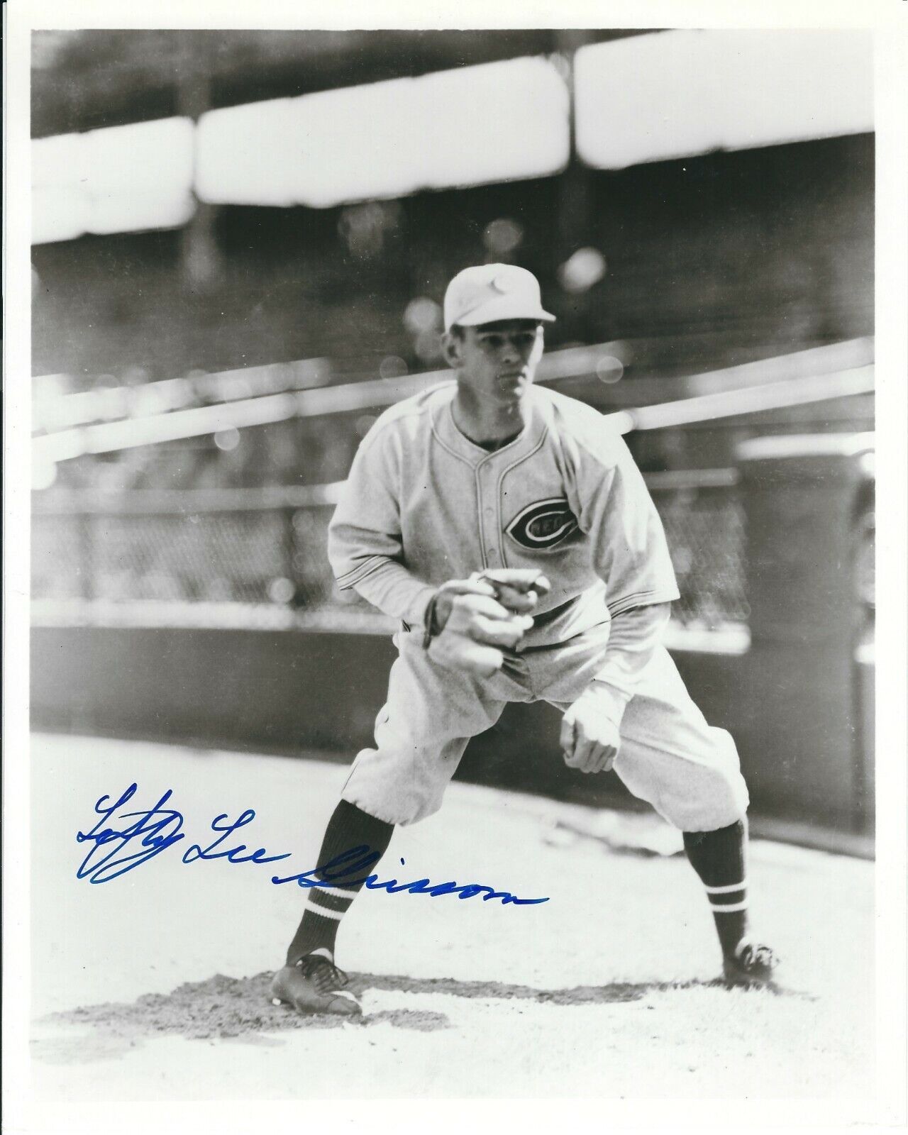 Signed 8x10 LEE GRISSOM Cincinnati Reds Autographed Photo Poster painting - COA