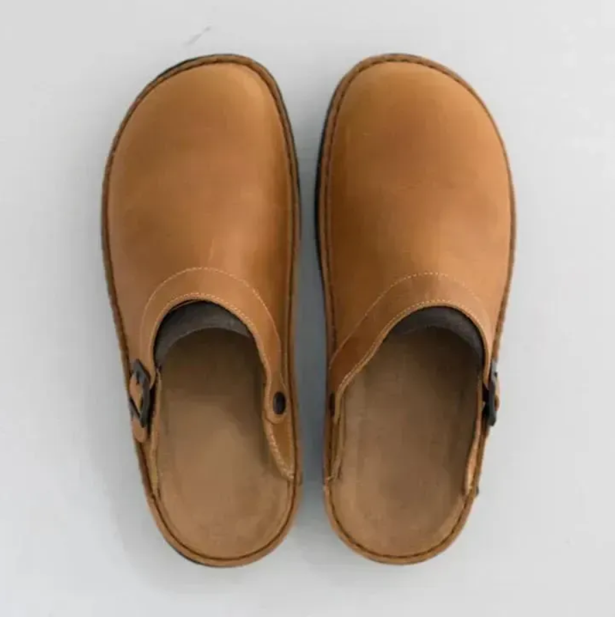  MEN'S SOFT LEATHER SLIPPERS