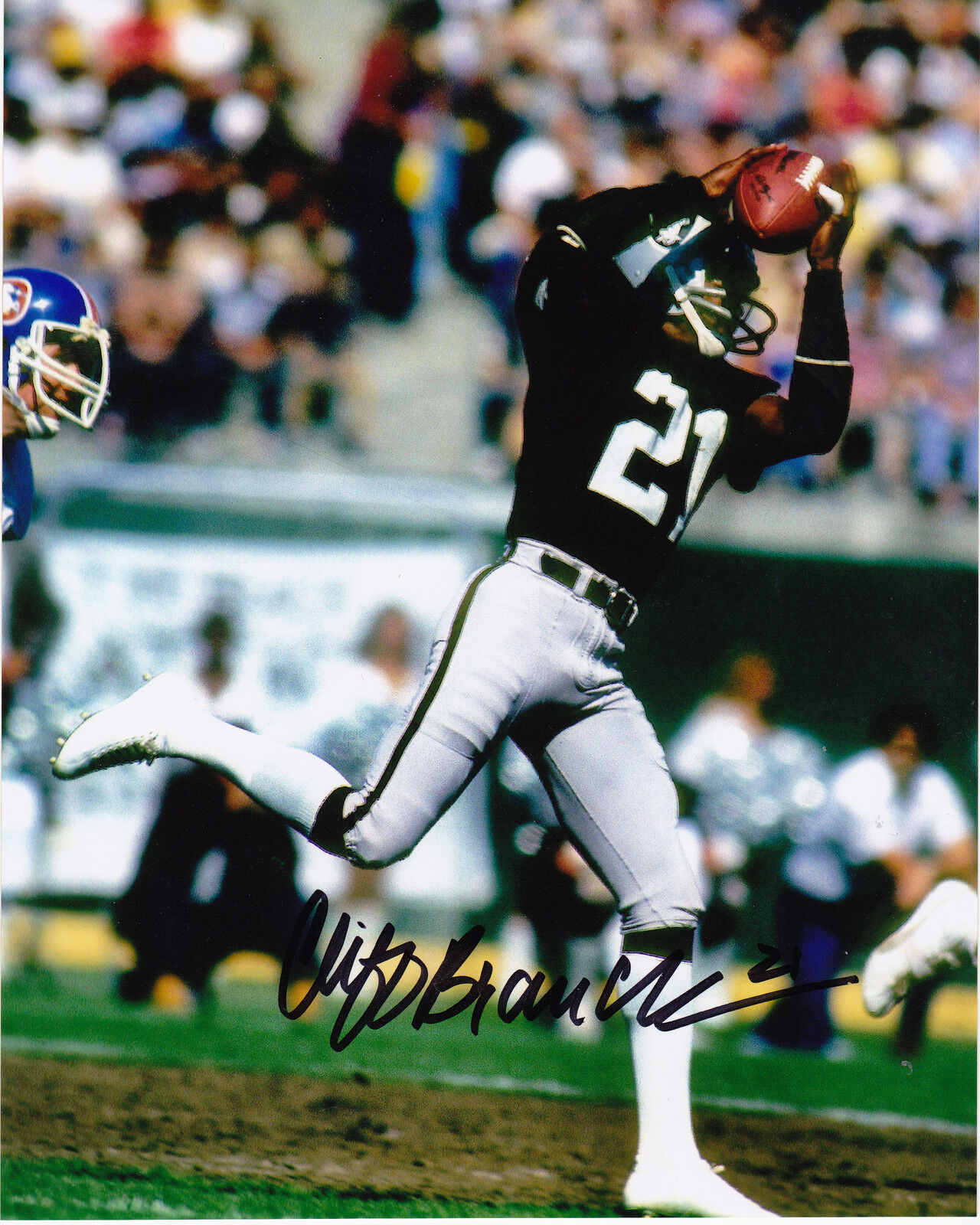 CLIFF BRANCH OAKLAND RAIDERS ACTION SIGNED 8x10