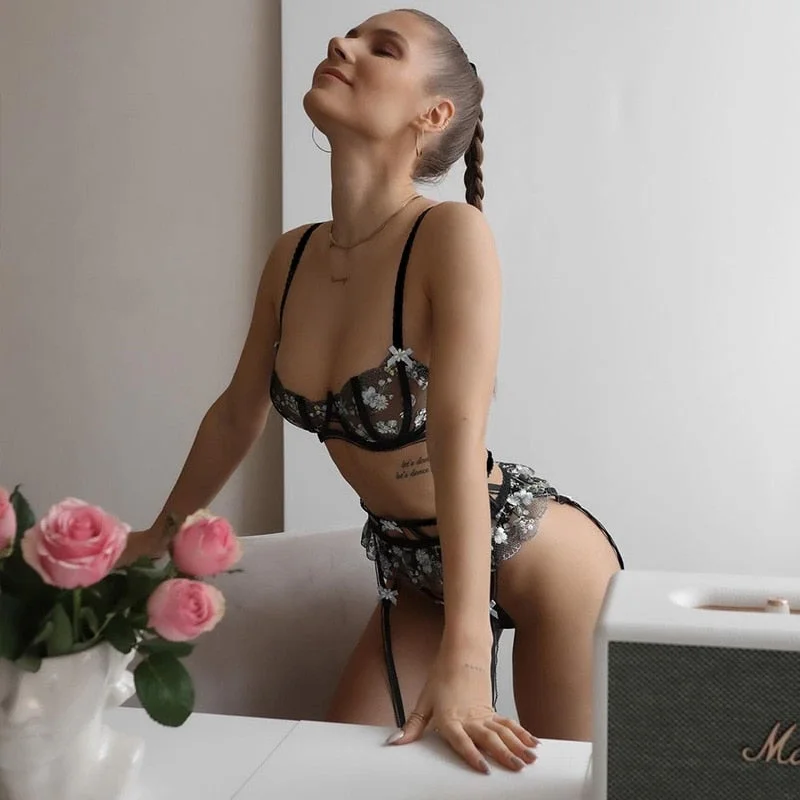Yimunancy 3-Piece Lace Bra Set Floral Embroidery Black Bra Underwire + Thong Underwear Set Sexy Lingerie Set
