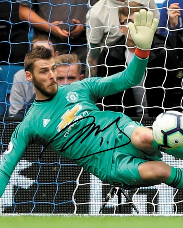 David De Gea - Manchester United Autograph Signed Photo Poster painting Print