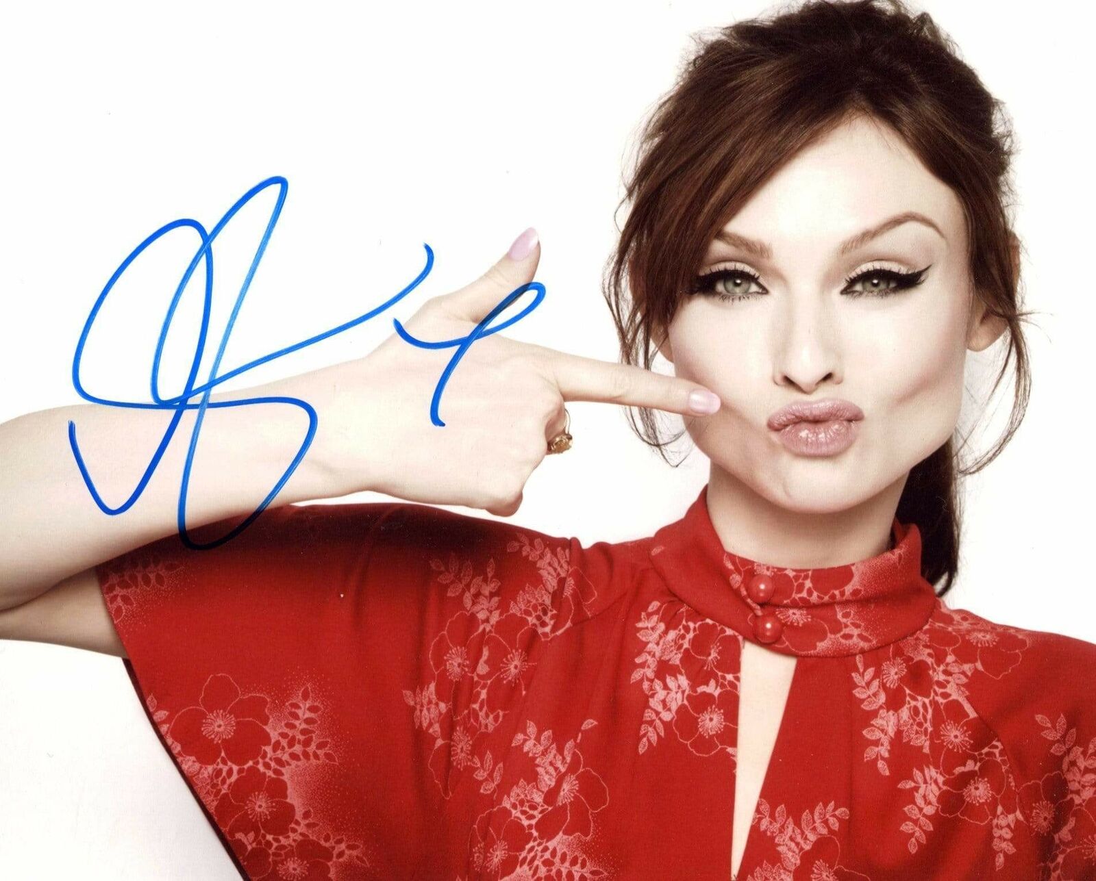 Sophie Ellis-Bextor SINGER & MODEL autograph, In-Person signed Photo Poster painting