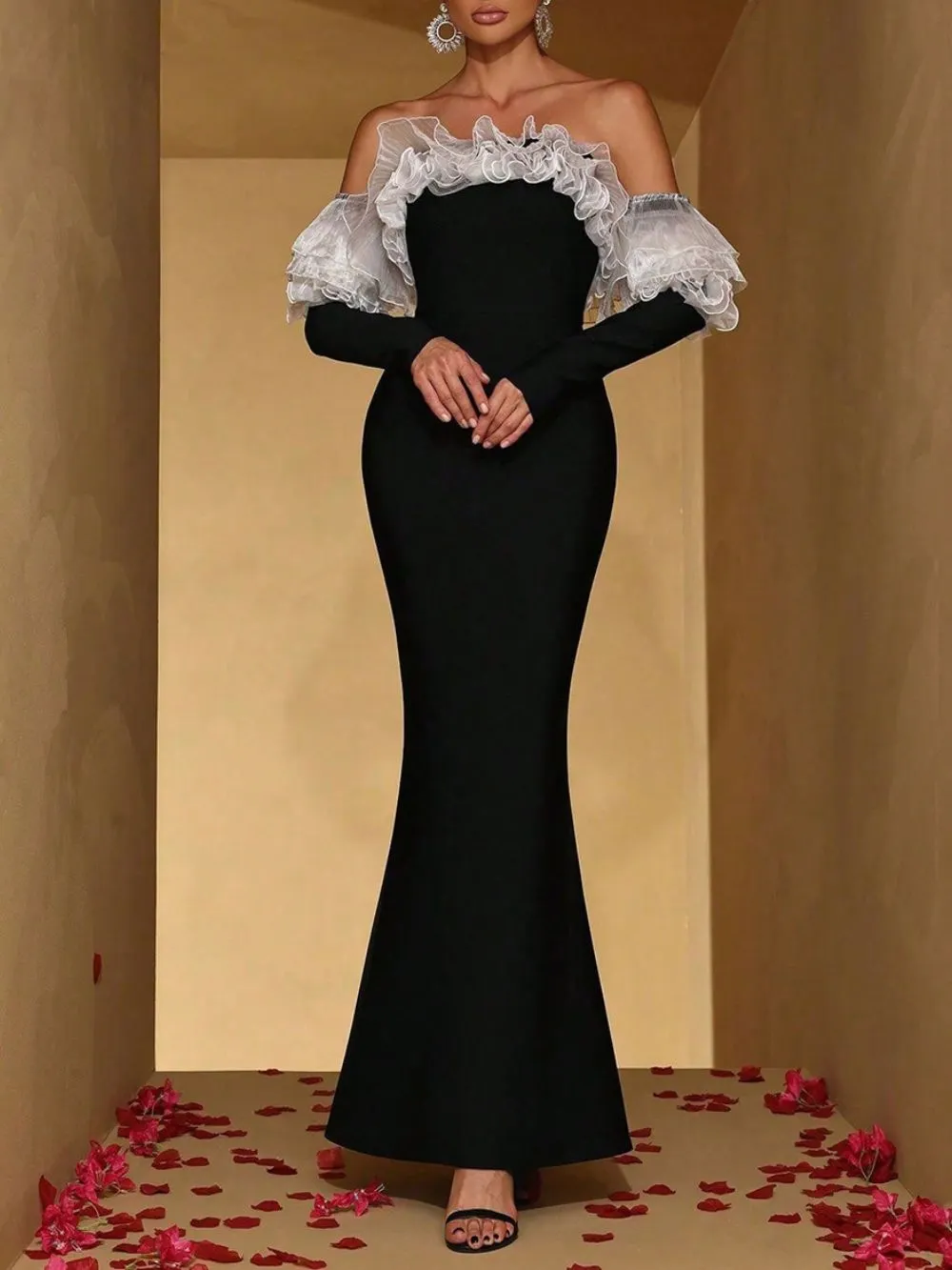 Fashionslee Women Merit Black Off-Shoulder Long Sleeve Maxi Dress