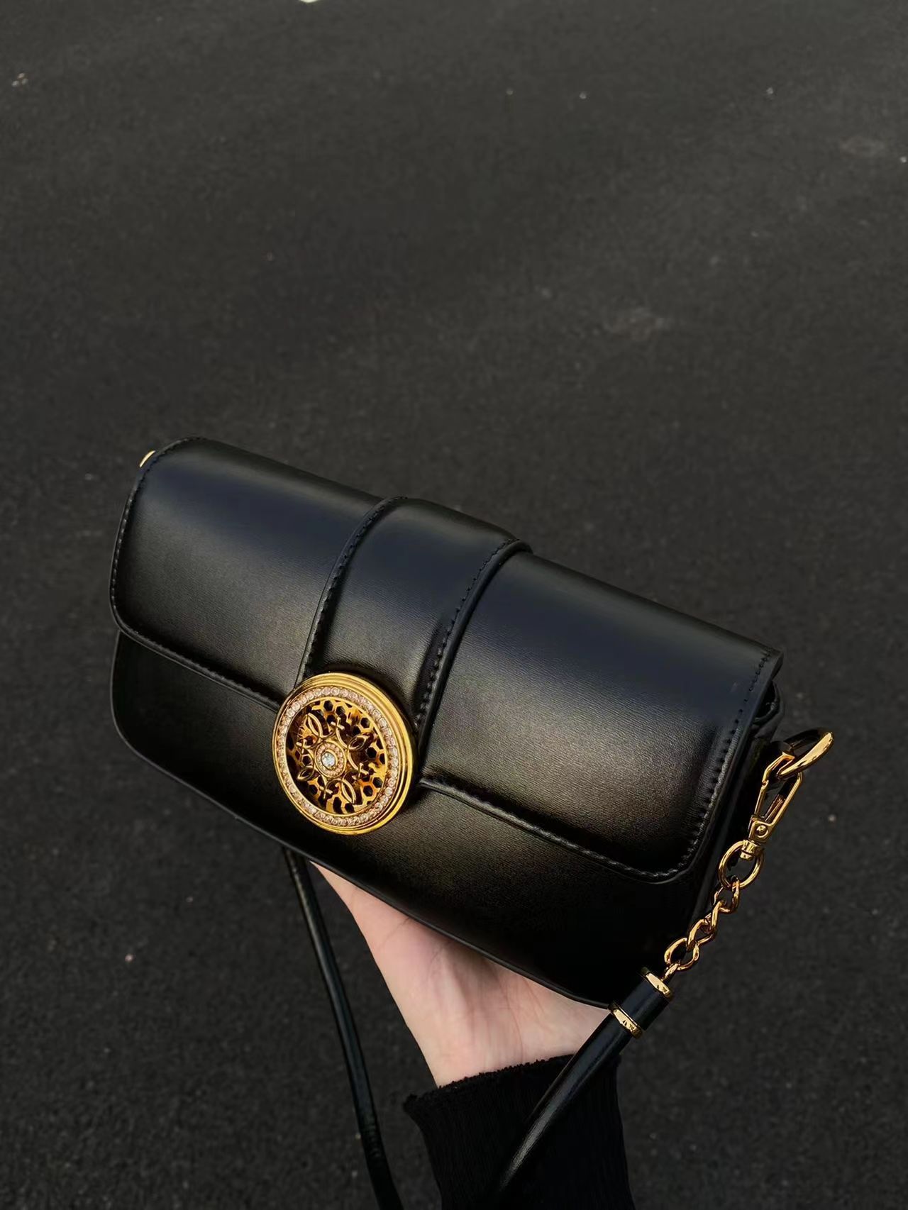 Rotimia French niche lock design versatile messenger bag