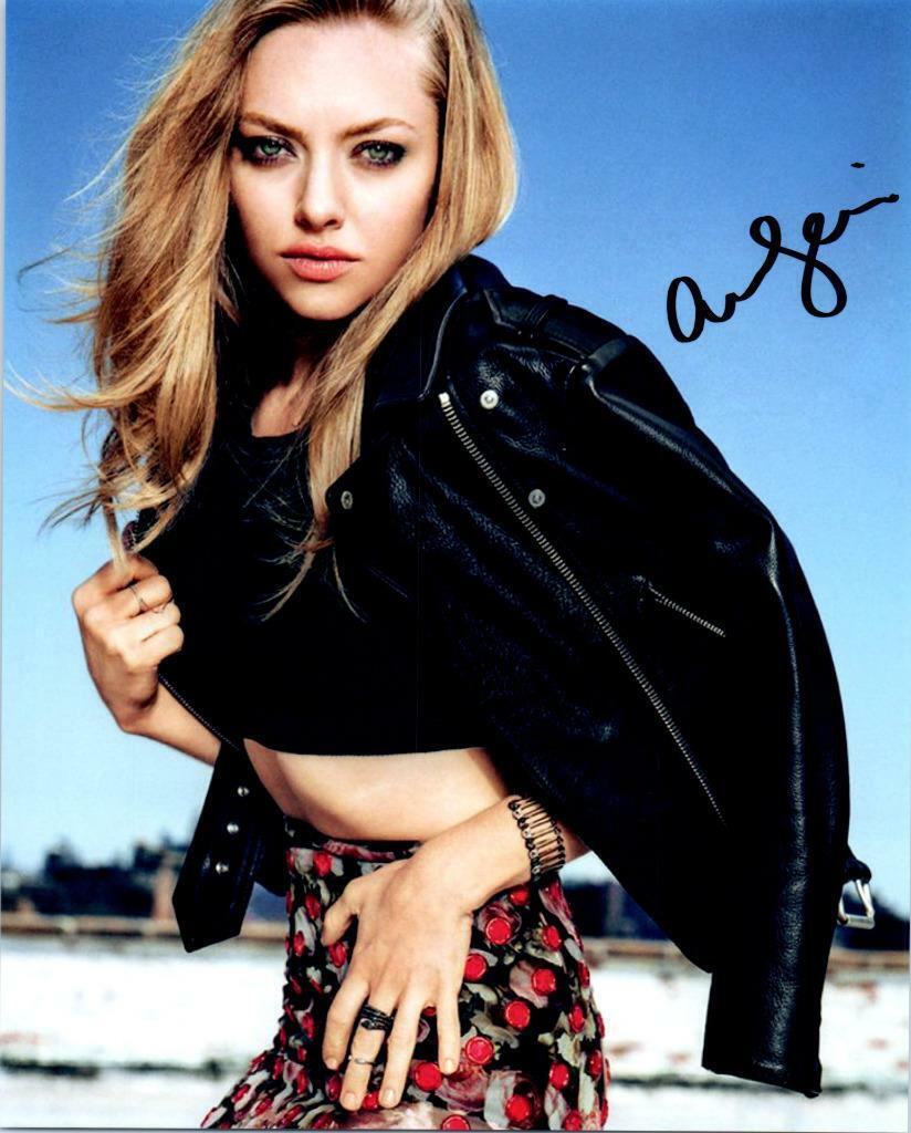 Amanda Seyfried autographed 8x10 Picture signed Photo Poster painting and COA