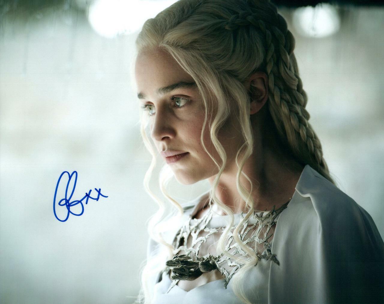 Emilia Clarke signed 8x10 Picture nice autographed Photo Poster painting pic with COA