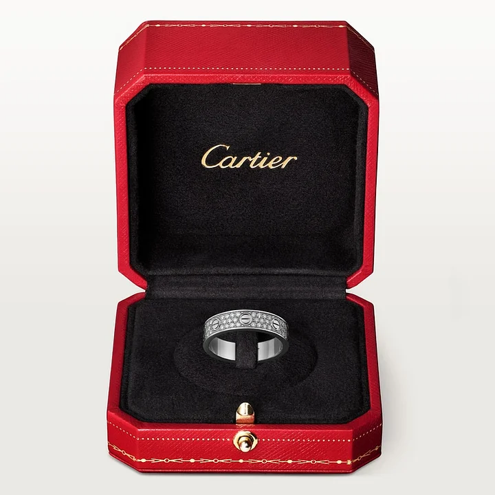 7 photos, a wedding ring from the #LOVE# collection, set with diamonds