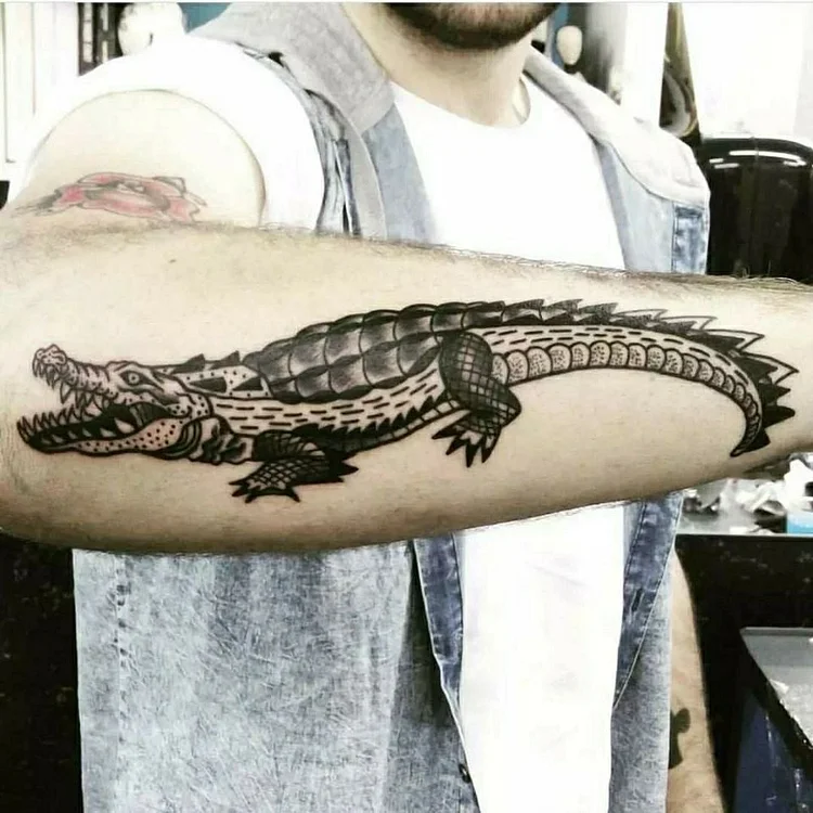 1PC Black Crocodile Fake Tattoo Stickers For Arm Leg Body Art Waterproof Alligator Temporary Tattos Flash Decals Tatoos