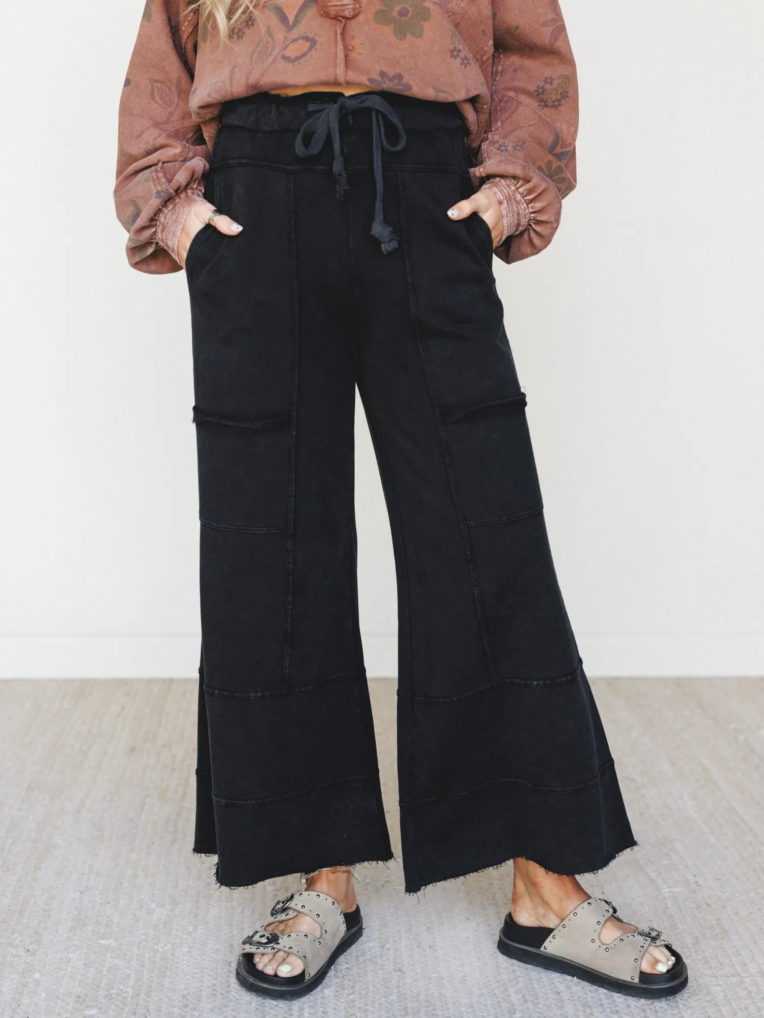 Lucky One Wide Leg Pant - Washed Black