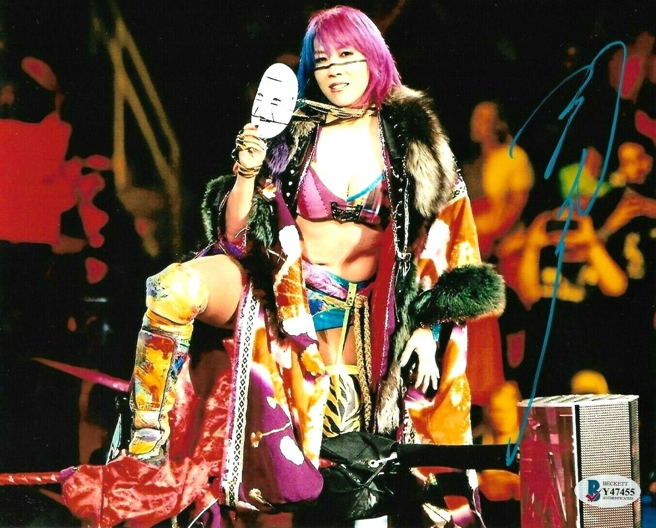 WWE ASUKA HAND SIGNED AUTOGRAPHED 8X10 Photo Poster painting WITH PROOF AND BECKETT COA 35