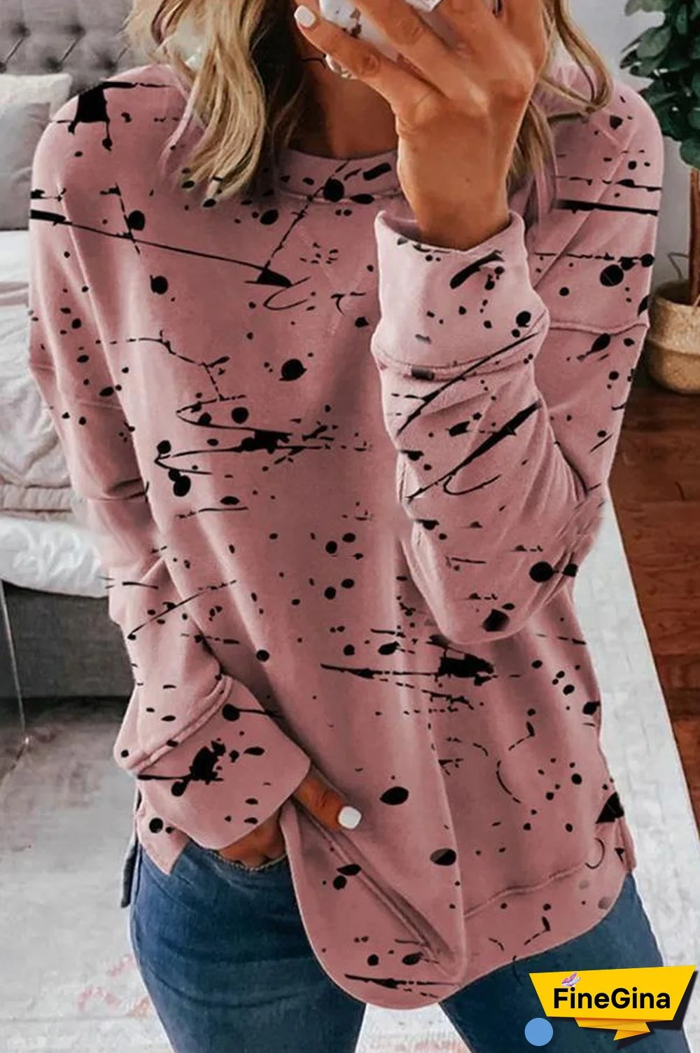 Graffiti Print Round Neck Sweatshirt