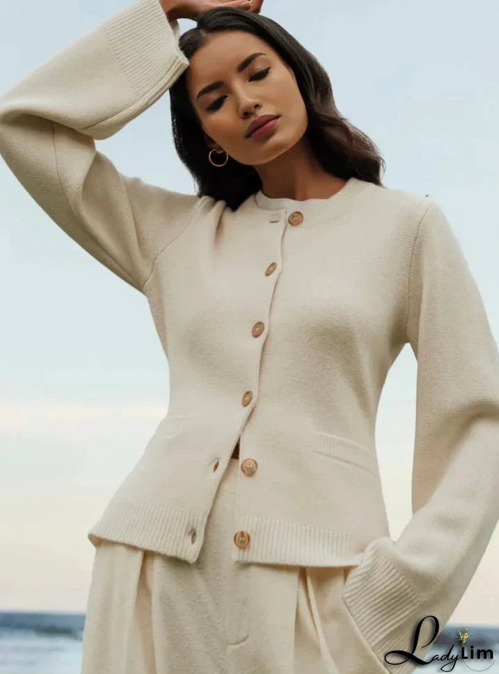 Versatile and Comfortable Cardigan