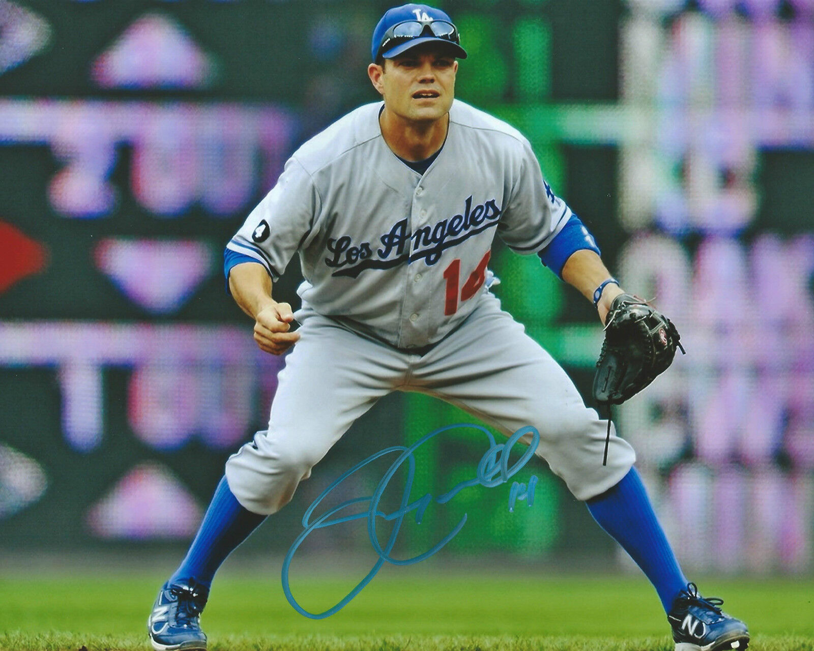 Jamey Carroll *LOS ANGELES DODGERS* Signed Autographed 8x10 Photo Poster painting J3 COA GFA