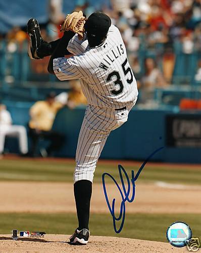 DONTRELLE WILLIS DETROIT TIGERS MARLINS SIGNED 8X10 PIC