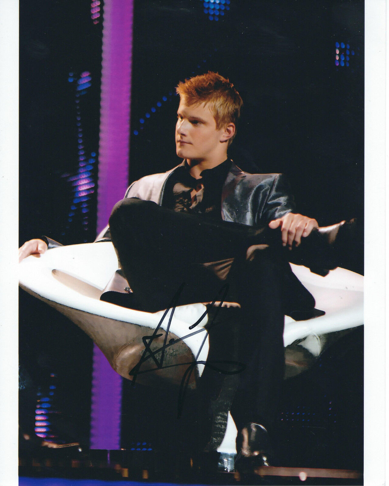 ALEXANDER LUDWIG THE HUNGER GAMES AUTOGRAPHED Photo Poster painting SIGNED 8X10 #2 CATO