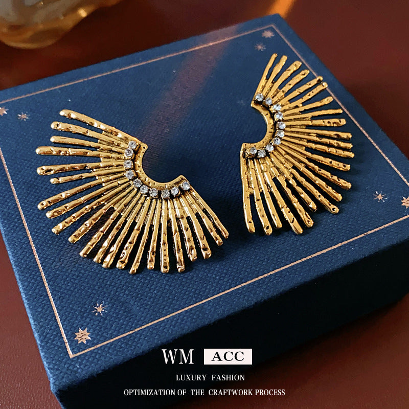 Luxurious Irregular Geometric Alloy Electroplating Earrings