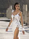 Lace Applique Wedding Dress 3D Flower Embroidered Bridal Gown Unique Long Mesh Sleeve Long Sweep Train Sexy High Slit Robe