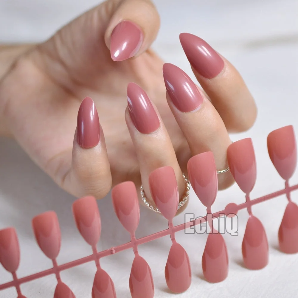 Dusty Cedar Fashion Stiletto False Nails Pointed Sharp Candy Red Fake Nails for daily wear On the Nail Tree 24pcs-Nail Inspo