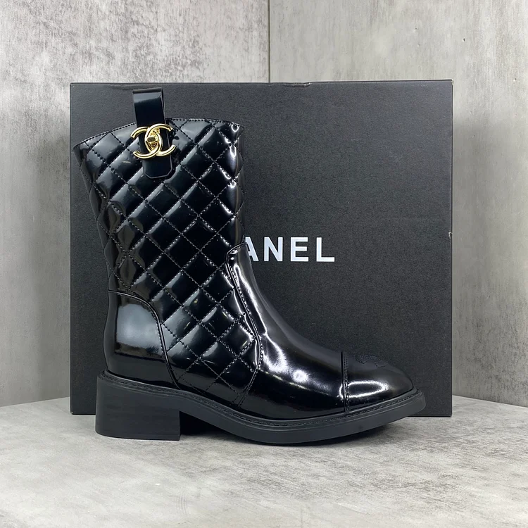 Finally, I own these Chanel quilted boots from 2025! Classic quilted pattern - women's style.