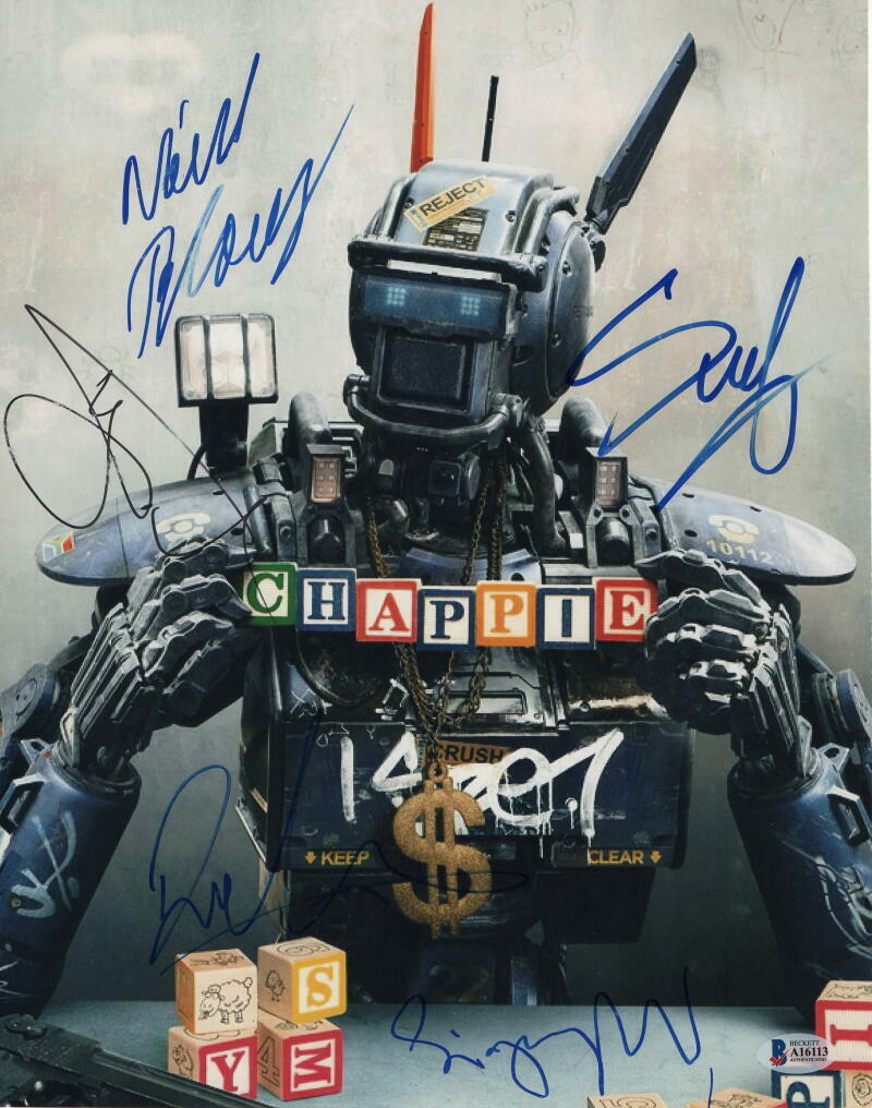 SIGOURNEY WEAVER, HUGH JACKMAN + 3 CAST SIGNED AUTOGRAPH - CHAPPIE 11x14 POSTER