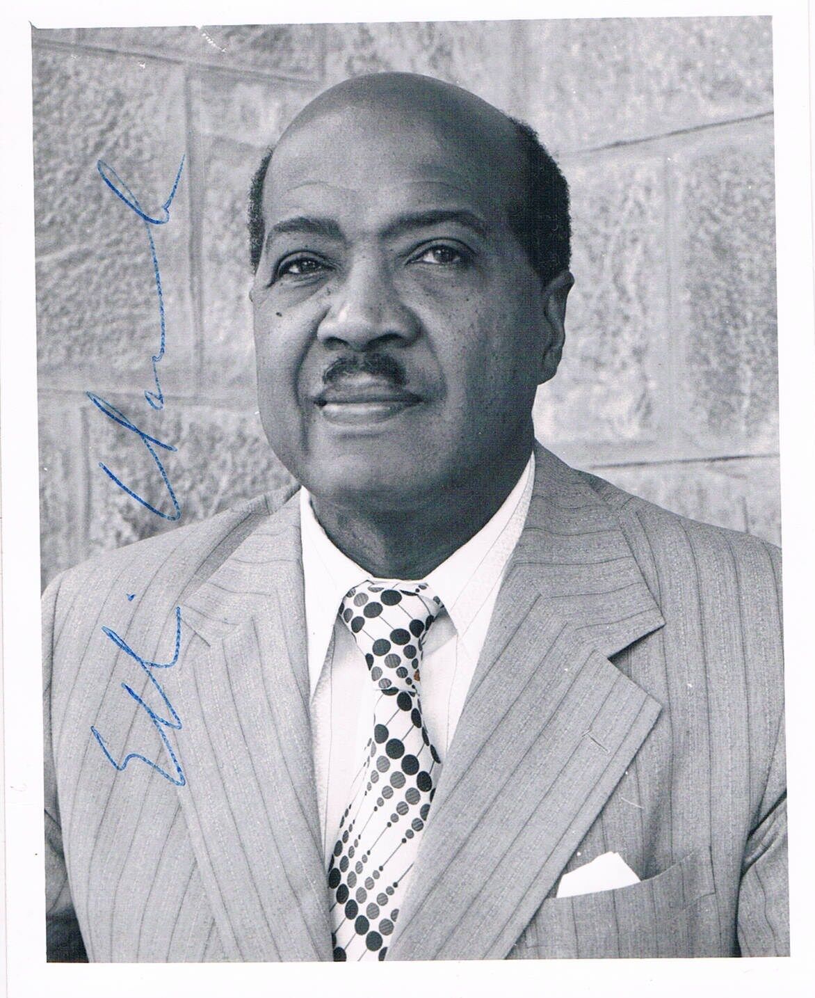 Trinidad and Tobago Gov-Gen. Ellis Clarke 1917-2010 autograph signed 4x5