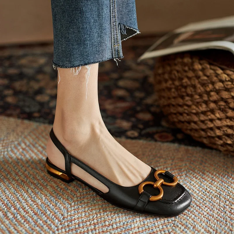 Tanguoant Tanguoant Version Retro Sandal Female Metal Horse Title Buckle Head Head Low Heel Shallow Mouth Back Empty Single Shoes A Word With Square Head Single Shoes